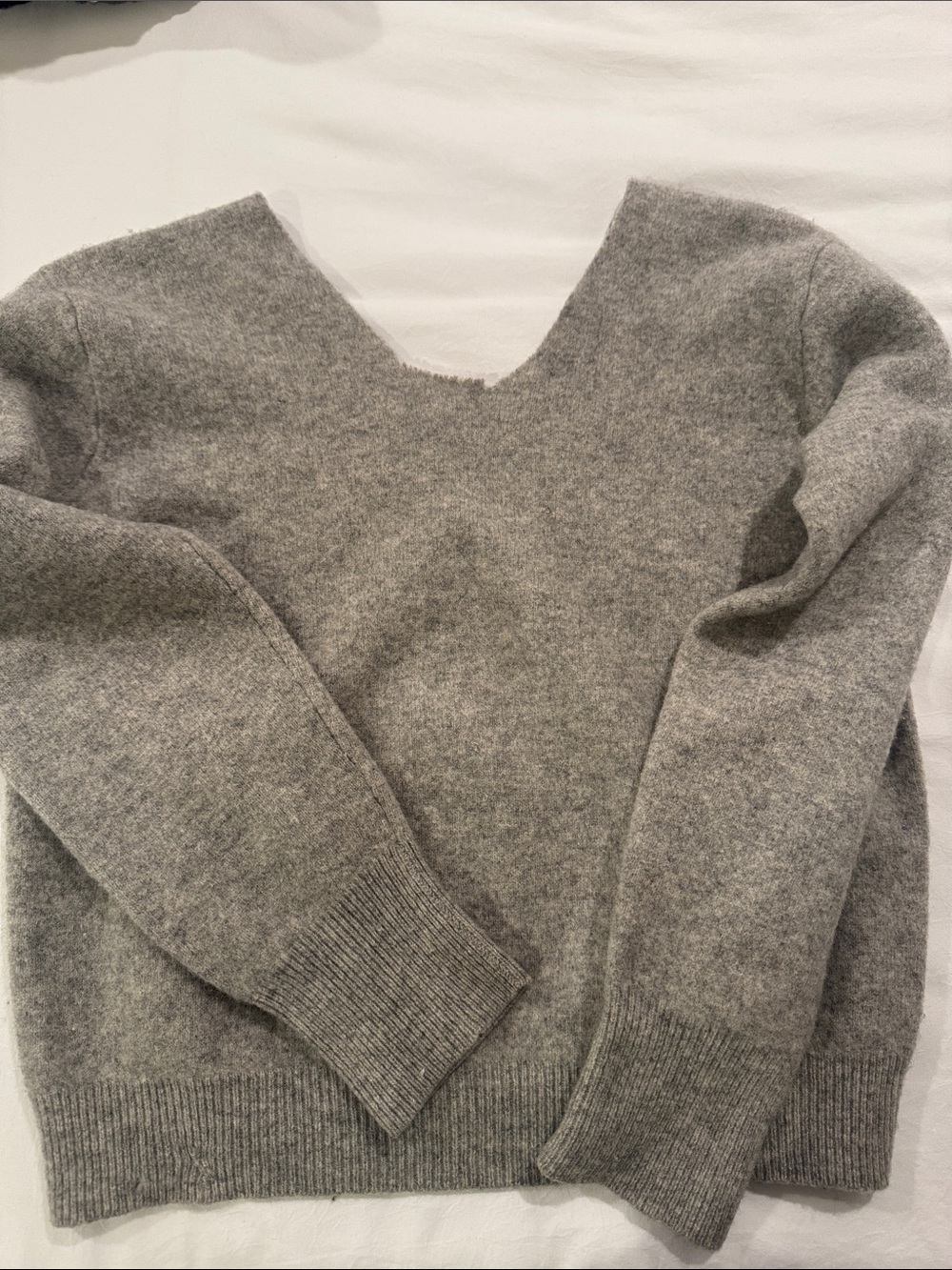 Polo by Ralph Lauren Light Gray V-Neck Women's Sweater - Picture 2 of 2